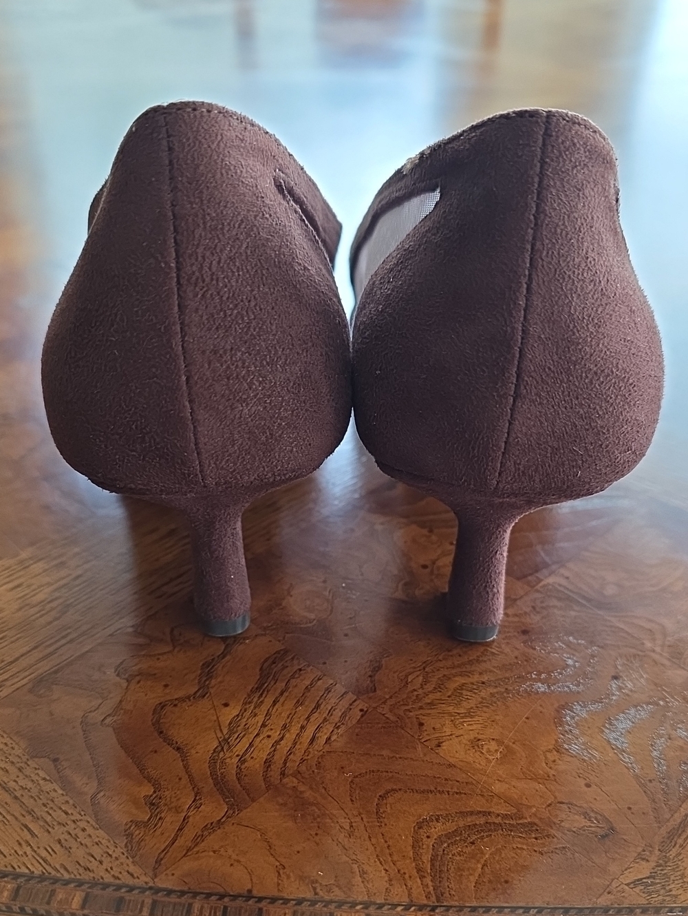 ADRIENNE VITTADINI Slew Women's Faux Suede Mesh Kitten Heels Pumps Brown 11M NEW - Picture 4 of 9